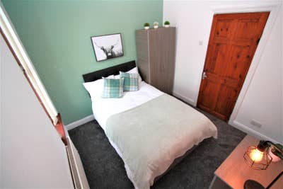 🏡 Professionals– Withington(YEW267-3/4) Main Photo