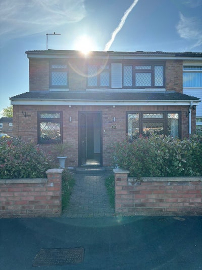 4 bed house in Hoddesdon  Main Photo