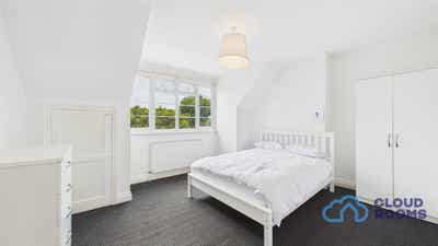 Double Room Available in Lee – Verdant Court SE6 Main Photo