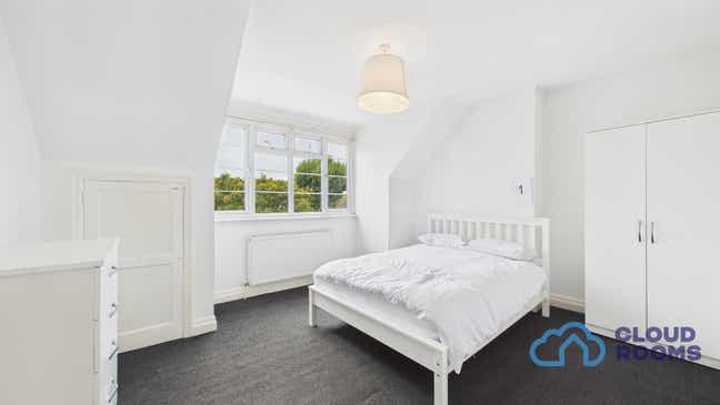 Double Room Available in Lee – Verdant Court SE6 Main Photo