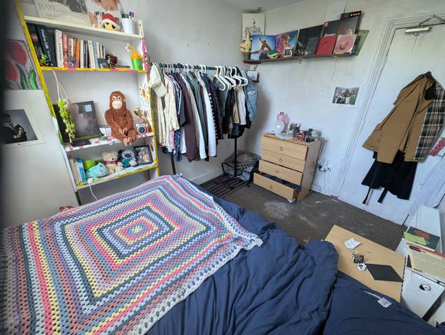 1 room available in 7 bed  Main Photo