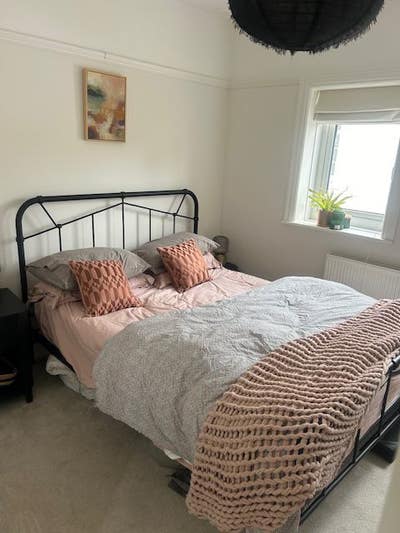 Double Room to rent with bathroom Main Photo