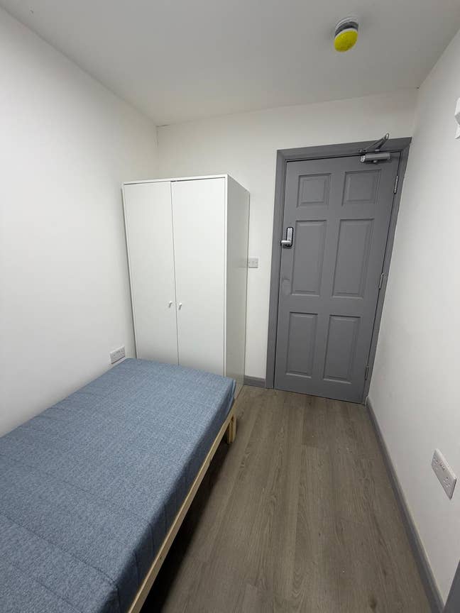 Ensuite Studio Rooms to Rent – Slough SL1  Main Photo