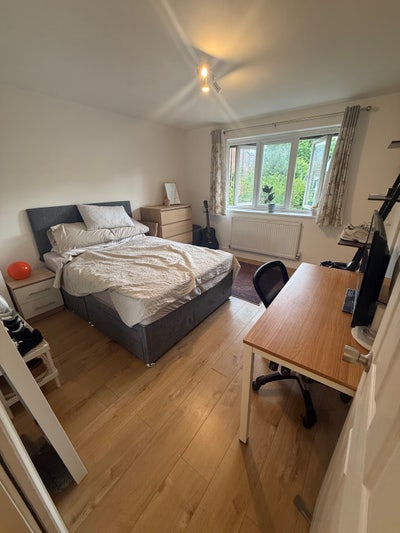 Furnished double room in West Hampstead Main Photo