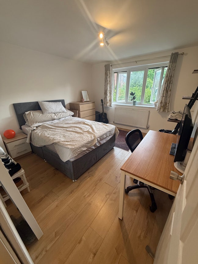 Furnished double room in West Hampstead Main Photo