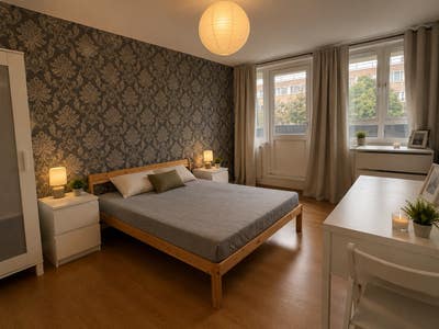 4 Bedrooms in E1 , Central London , Brand New Main Photo
