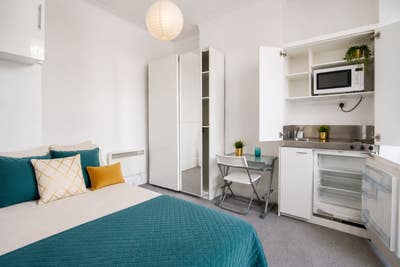 Large DBL,Private fridge &freezer, rooftop terrace Main Photo