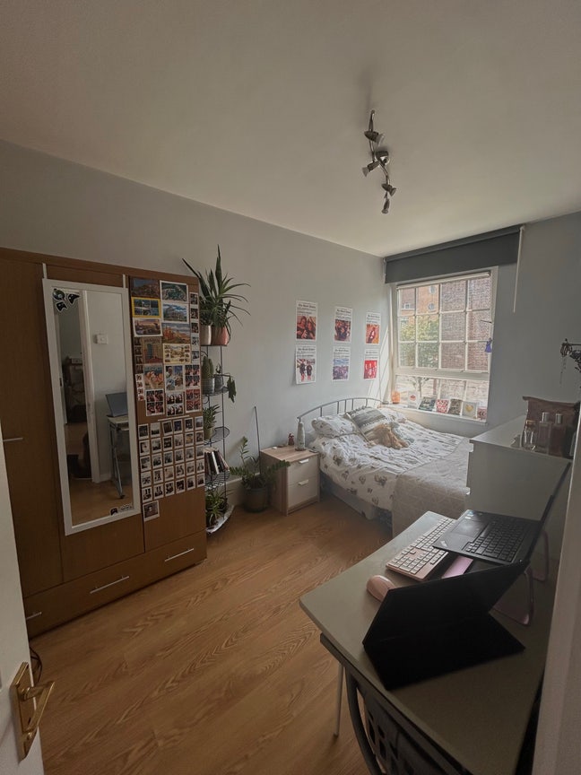 Double room available near Old Street station  Main Photo