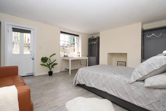 Luxury 1 Bed Flat in Mile End! Garden!  Main Photo
