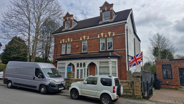 Large en-suite room in Northfield Main Photo