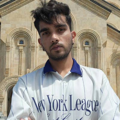 Professional male aged 29 Main Photo