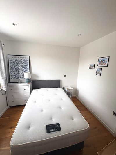 Double room with en-suite available Main Photo