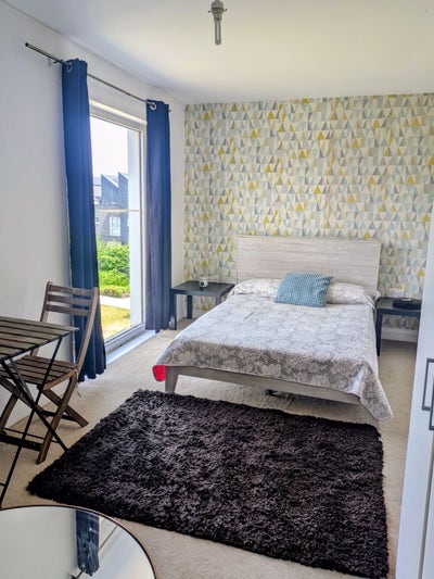 Double room with shared  toilets &pound;950 inclusive  Main Photo