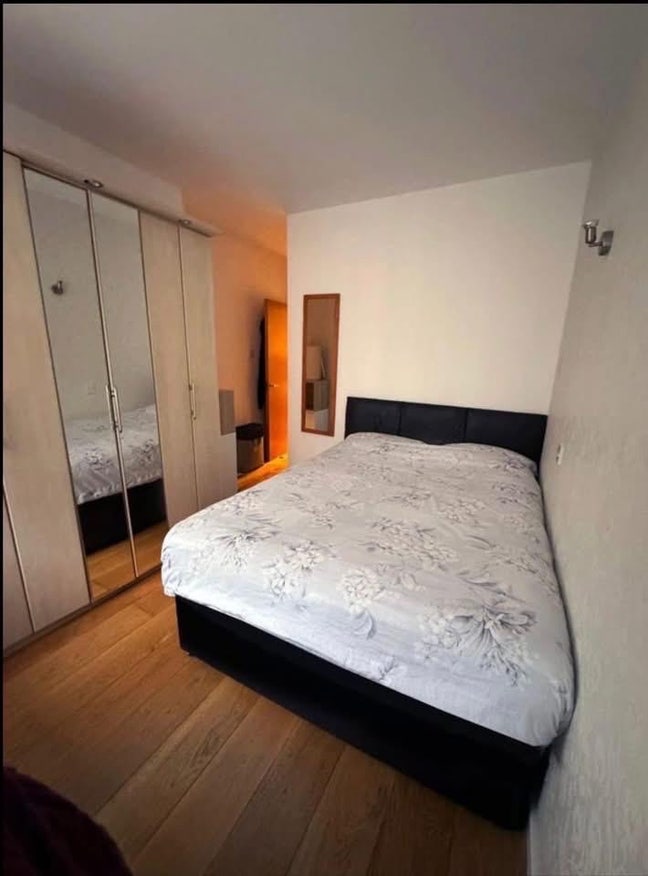 Spacious En-Suite Double Room in Leeds City Centre Main Photo