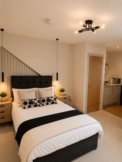 ✨️Exceptional Brand new Rooms with en suites✨️ Main Photo