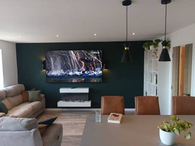 Large & Bright En-Suite in Spacious 2-Bed Flat Main Photo