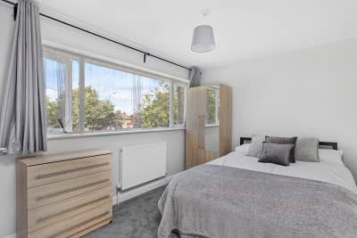 2 Stunning Ensuite Doubles / All bills incl. Main Photo