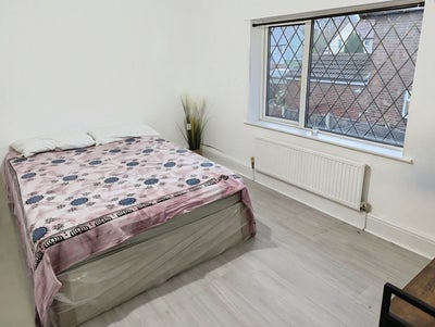 Room close to Ellesmere Port town centre Main Photo