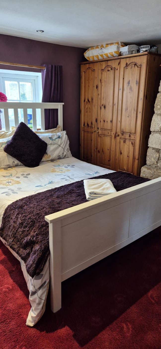 Double room to rent in central Eynsham.  Main Photo