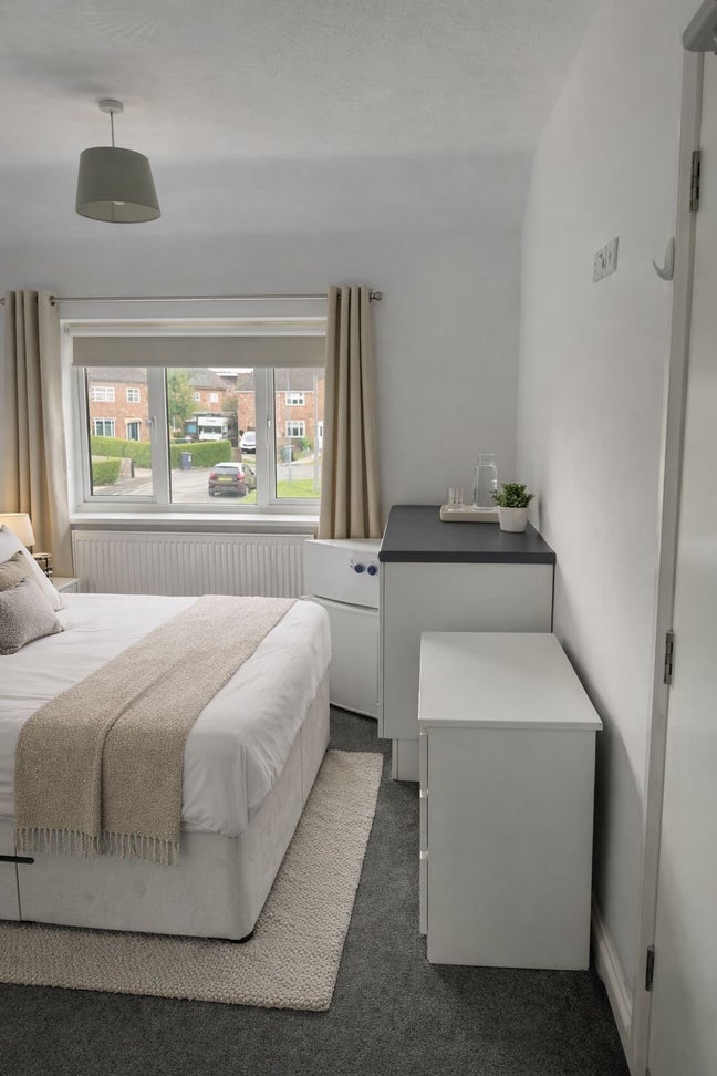 🏠 Large En Suite Room 🏡  Main Photo