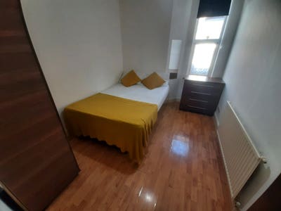Double Room N4 | Quiet House | August  Main Photo