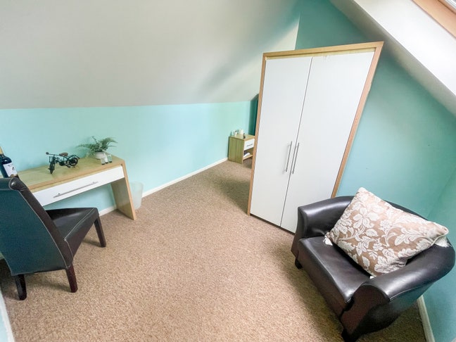 Beautiful Double Room - Available Now Main Photo
