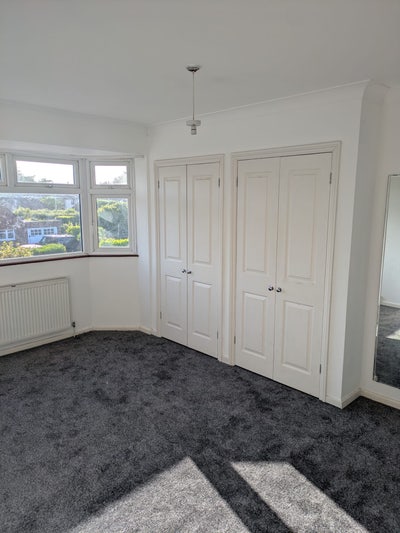 Unfurnished double bedroom - bills included Main Photo