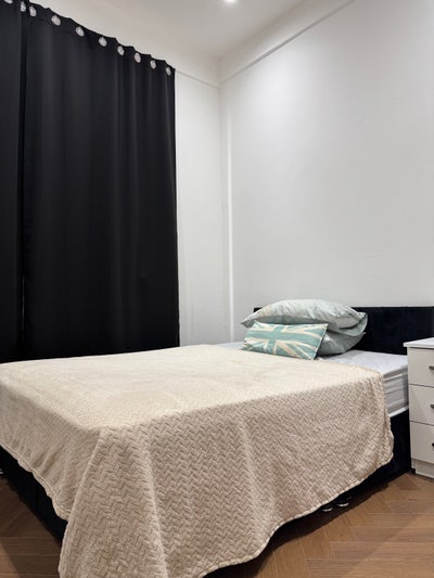 Private double bed room  Main Photo
