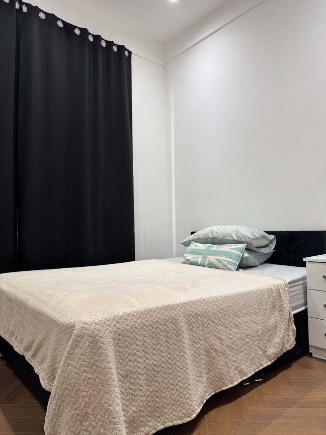 Private double bed room  Main Photo