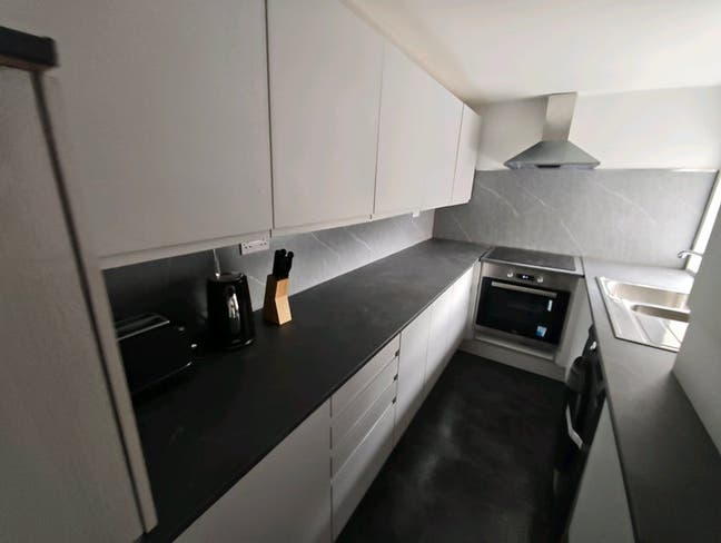 🏠 Newly redecorated cosy house in Macclesfield  Main Photo