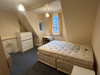 Doubles Room In Bournemouth town centre  Main Photo