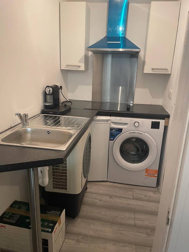 Studio room to let in West Drayton / Uxbridge Main Photo