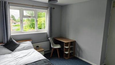 Double Room Available - Bills included Main Photo