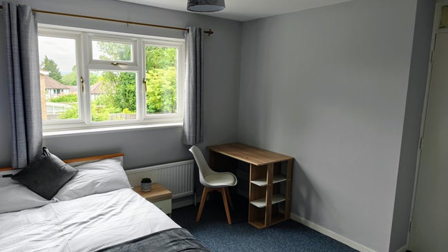 Double Room Available - Bills included Main Photo