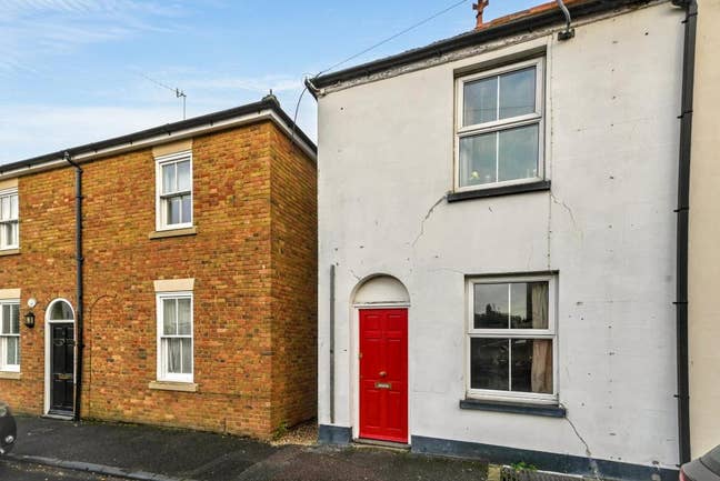 Double Room For Rent Main Photo