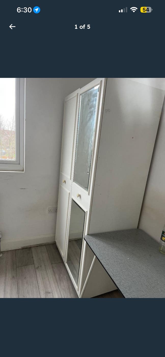 Large double bedroom with own bath/toilet  Main Photo