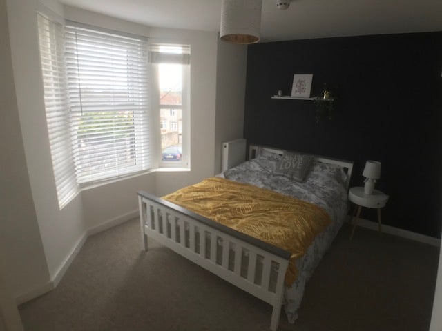Two Modern double rooms with large Ensuite BS5 Main Photo