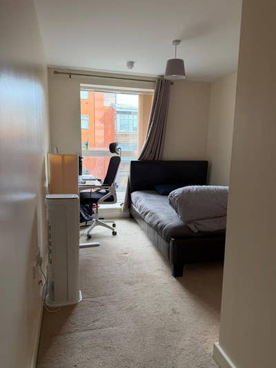 Ensuite Double Room Available – All Bills Included Main Photo