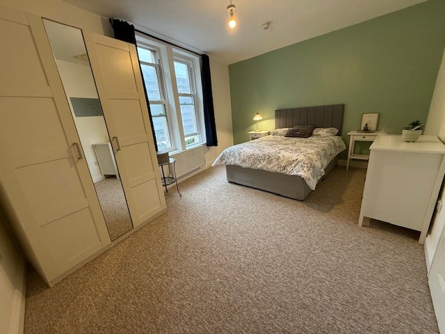 Large ensuite double in the city centre.  Main Photo