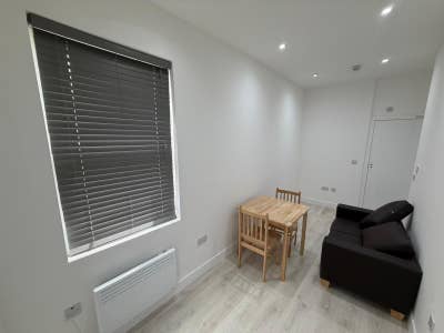 DSS - Studio Flat Available in Forest-Hill SE6 Main Photo