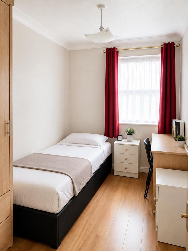 Single  Room  is  available  for  rent  -  IG1 Main Photo