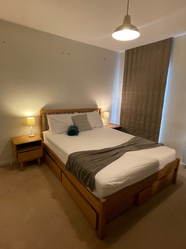 Double Room in Acton Town Main Photo