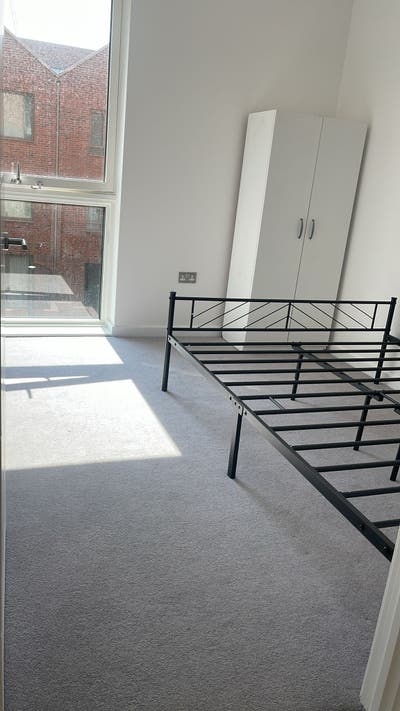 Double Room to Let - Barking IG11  - &pound;700 Main Photo