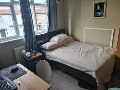 Double room in terraced house - Streatham Vale Main Photo