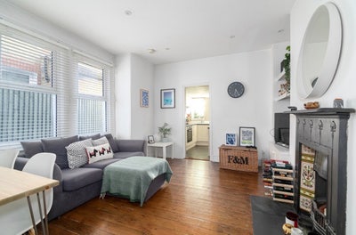 Double Room, Tooting Broadway in 2 Bedroom Flat Main Photo