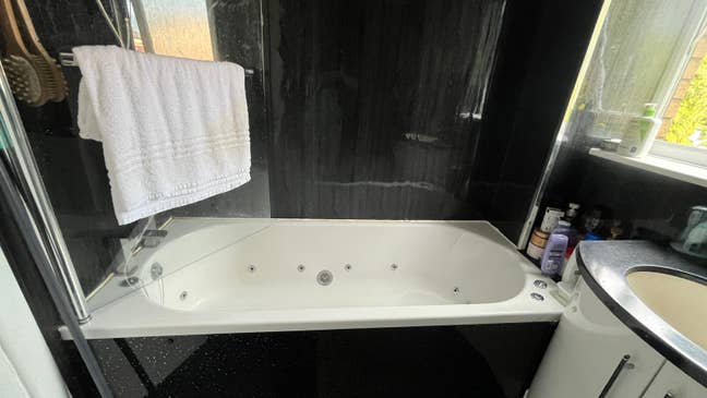 Room available – sharing for 2 girls |Glasgow cntr Main Photo