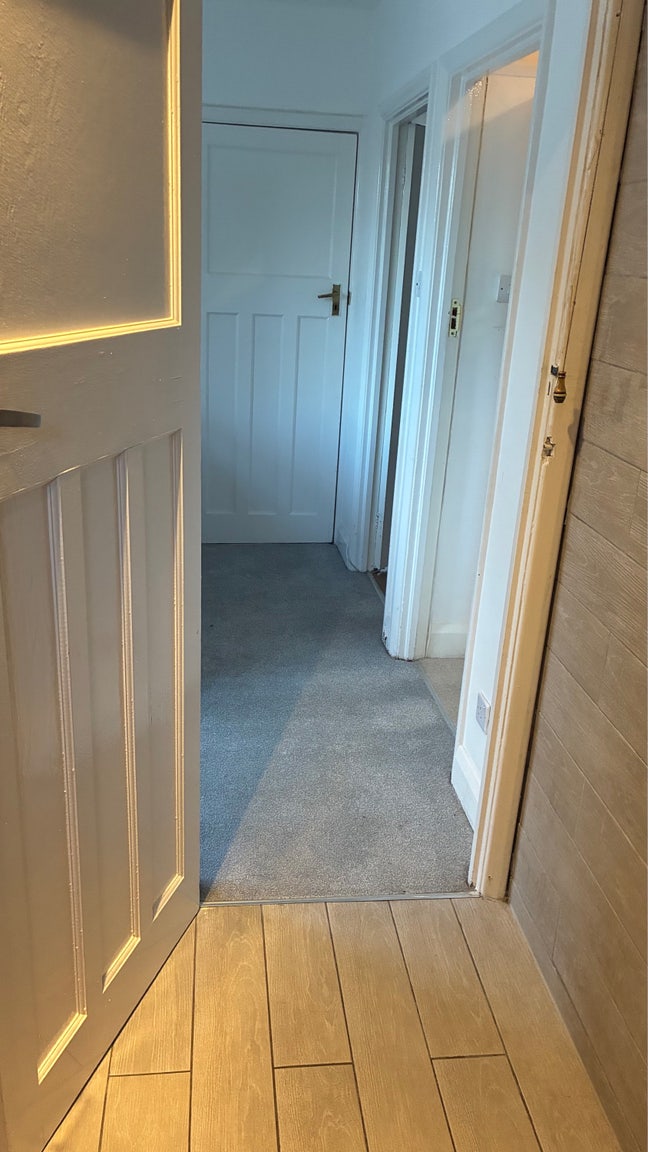 Super ling size room available very clean and quit Main Photo