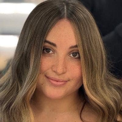 25 year old Female looking for a flat to make home Main Photo