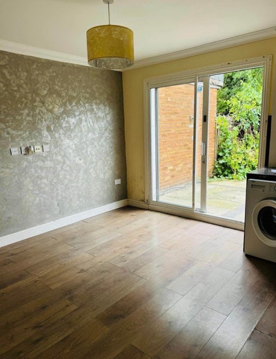 Double and box room available  Main Photo