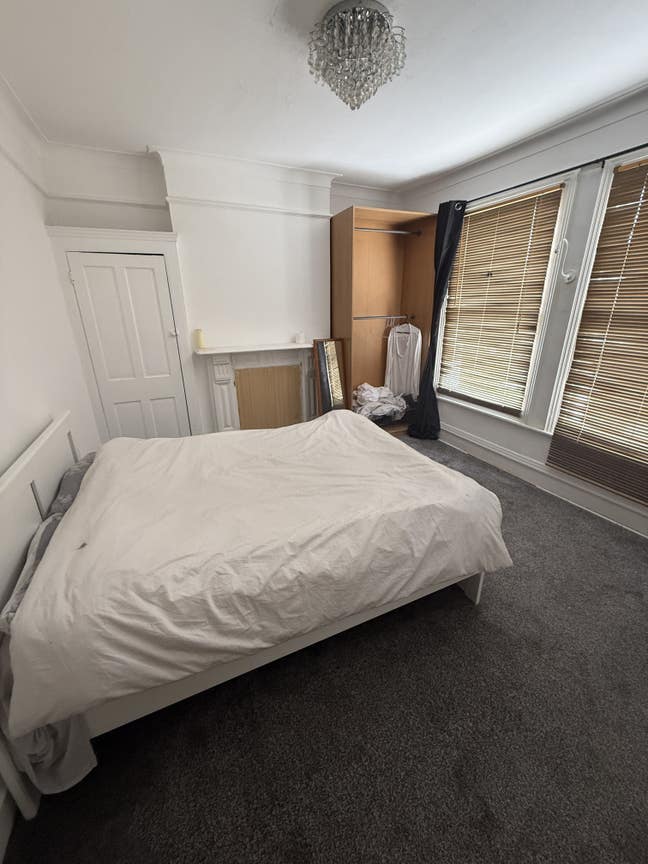 Double bedroom  Main Photo
